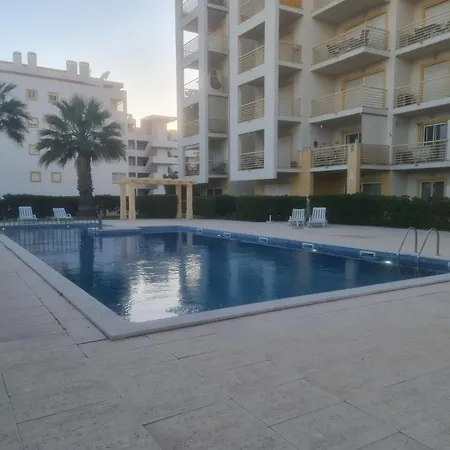 Flor A O Mar Αλμπουφέιρα